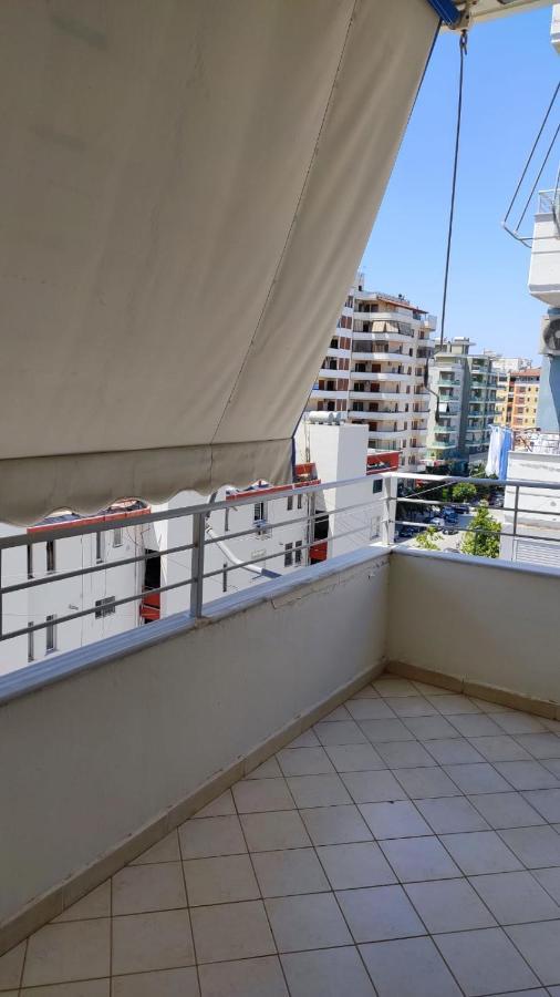 Lolu Apartment Plus Privat Parking Vlorë 外观 照片